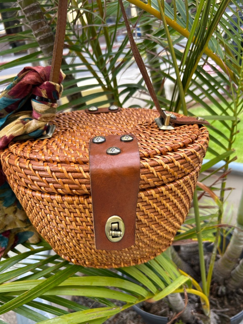 Patricia Nash Tan Woven wicker Leather with Suede style lining bag bucket purse